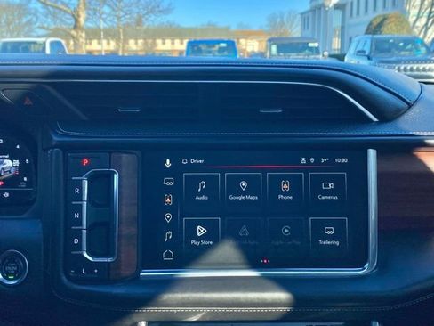 Used 2023 GMC Yukon Denali Ultimate image 39