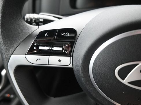 New 2026 Hyundai Elantra SE image 19