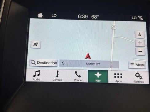 Used 2017 Ford Edge Titanium w/ Technology Package FWD image 26