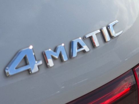 Used 2020 Mercedes-Benz GLB 250 GLB 250 image 6