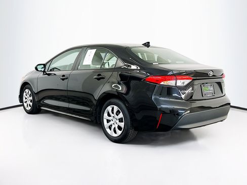 Used 2025 Toyota Corolla LE image 5