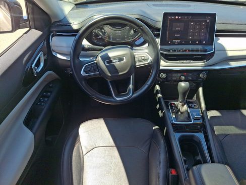 Used 2022 Jeep Compass Limited w/ Sun and Sound Group AWD/4WD image 24