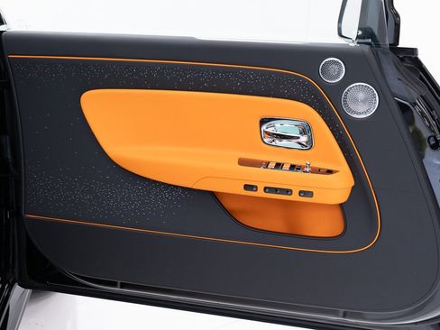 New 2026 Rolls-Royce Spectre Black Badge image 11