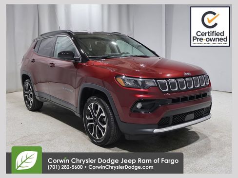 Certified 2022 Jeep Compass Limited AWD/4WD image 1