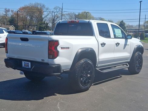 New 2026 Chevrolet Colorado Trail Boss AWD/4WD image 12
