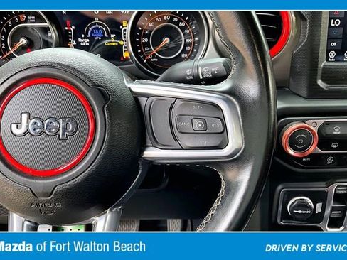 Used 2020 Jeep Gladiator Overland w/ LED Lighting Group AWD/4WD image 11