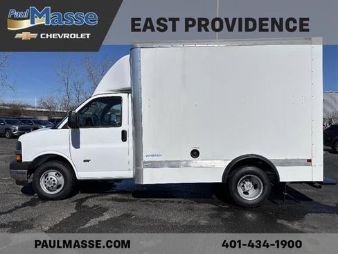 New 2024 Chevrolet Express 3500 w/ Power Convenience Package RWD image 4