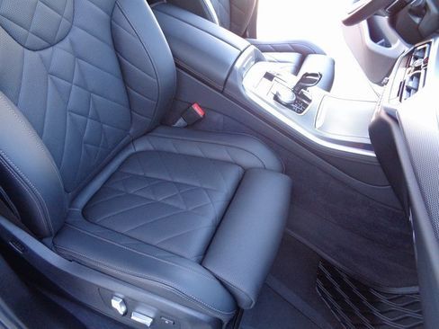 Used 2023 BMW X5 xDrive40i w/ M Sport Package image 33