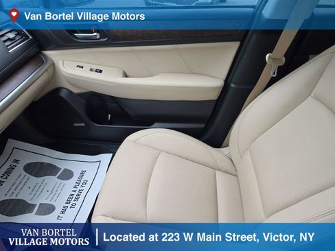Used 2019 Subaru Outback 2.5i Limited AWD/4WD image 25