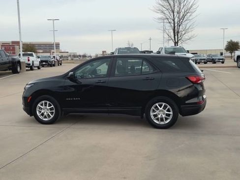 Used 2023 Chevrolet Equinox LS image 6