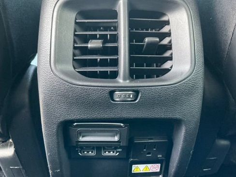 Used 2020 Jeep Cherokee Limited AWD/4WD image 17