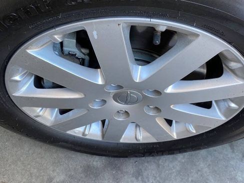 Used 2014 Chrysler Town & Country Touring FWD image 26