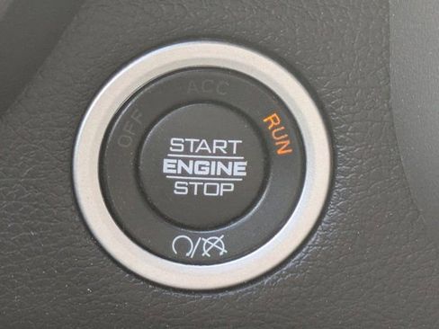 Used 2024 RAM 3500 Big Horn image 24