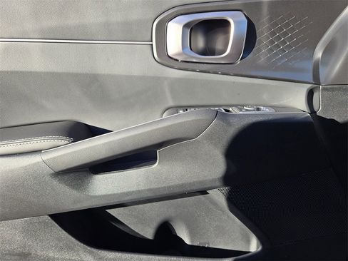 New 2026 Kia Sorento LX image 16