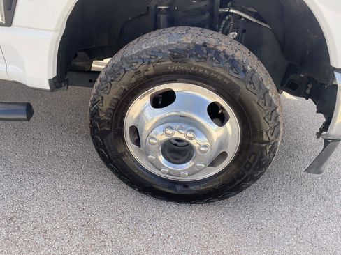 Used 2023 Ford F350 XLT w/ FX4 Off-Road Package AWD/4WD image 37