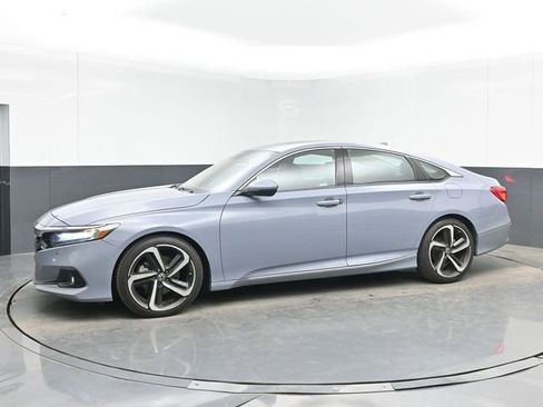 Used 2022 Honda Accord Touring image 11