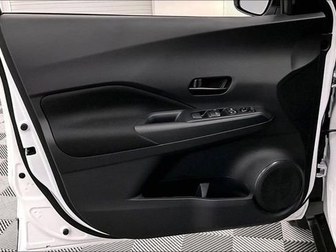 New 2025 Nissan Kicks Play S FWD image 28