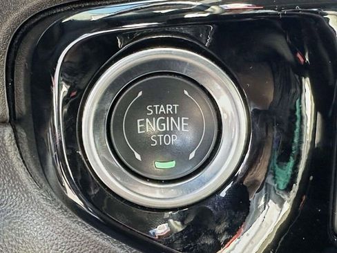 Certified 2025 Chevrolet Silverado 1500 LT image 21