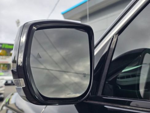 Used 2023 Jeep Grand Cherokee Limited image 22