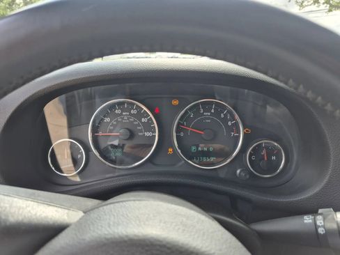 Used 2015 Jeep Wrangler Unlimited Sport w/ Quick Order Package 24S AWD/4WD image 27