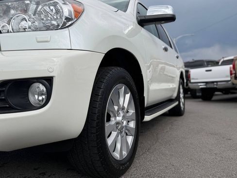 Used 2015 Toyota Sequoia Platinum AWD/4WD image 35