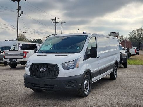 New 2026 Ford Transit 250 Low Roof RWD image 2