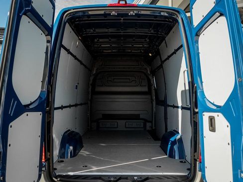 Used 2026 Mercedes-Benz Sprinter 2500 image 11