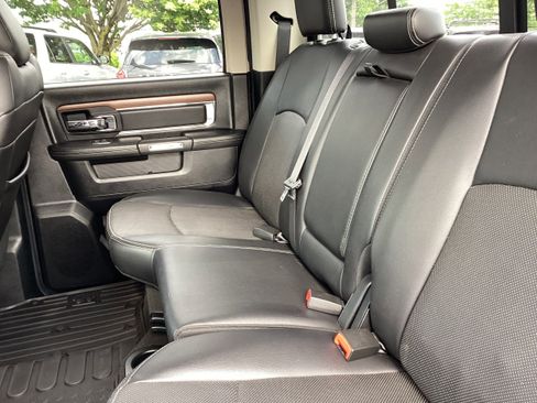 Used 2016 RAM 1500 Laramie w/ Convenience Group AWD/4WD image 13