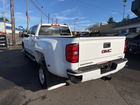 Used 2015 GMC Sierra 3500 Denali w/ Duramax Plus Package image 4