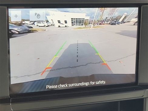 Used 2024 Ford F350 XL w/ XL Chrome Package image 17