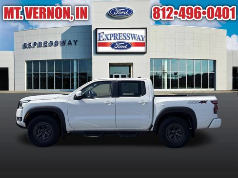 Used 2025 Nissan Frontier PRO-4X w/ Pro Convenience Package AWD/4WD image 9