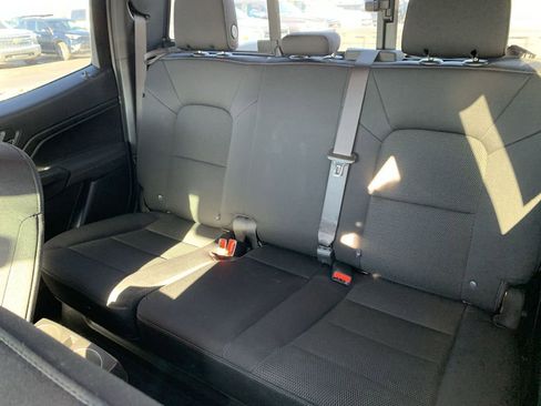 Used 2024 GMC Canyon Elevation w/ Convenience Package image 24