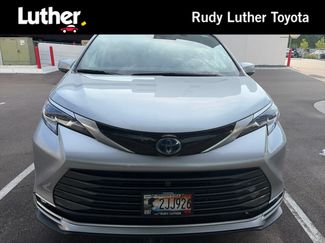 Certified 2023 Toyota Sienna Platinum AWD/4WD video 1
