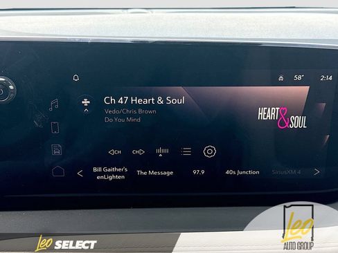 Used 2024 Buick Encore GX Avenir w/ Avenir Convenience Package FWD image 17