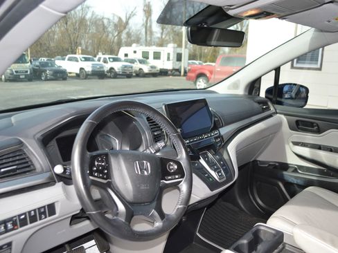 Used 2018 Honda Odyssey EX-L image 17