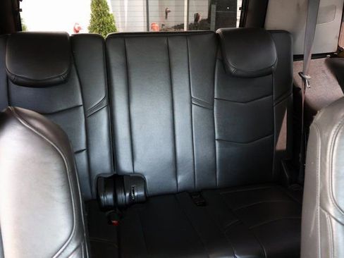 Certified 2019 Cadillac Escalade Luxury RWD image 14