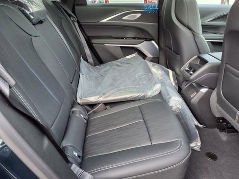 New 2025 Cadillac Lyriq Luxury w/ LPO, Floor Liner Package image 20