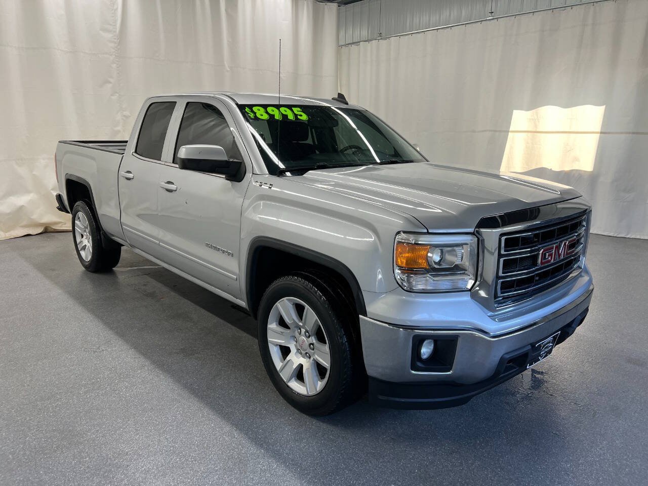 Used 2015 GMC Sierra 1500 SLE w/ SLE Value Package AWD/4WD image 3