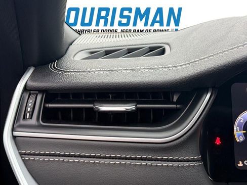 New 2025 Jeep Grand Cherokee Limited w/ MOPAR Finishing Package image 20