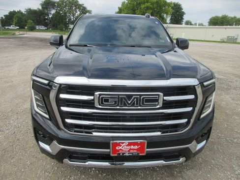 New 2026 GMC Yukon XL Elevation w/ Elevation Premium Package AWD/4WD image 10