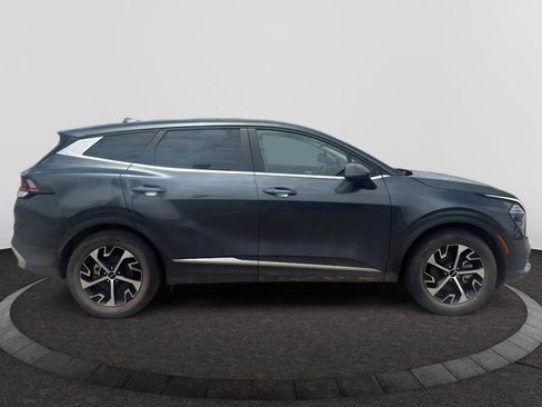 Used 2024 Kia Sportage EX FWD image 4
