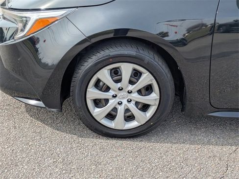 Certified 2024 Toyota Corolla LE image 10