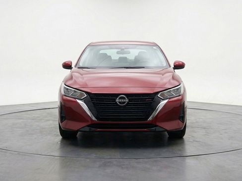 Used 2025 Nissan Sentra SV FWD image 2