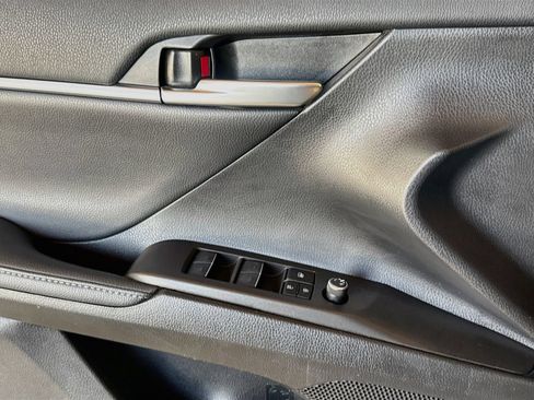 Used 2023 Toyota Camry XSE FWD image 19