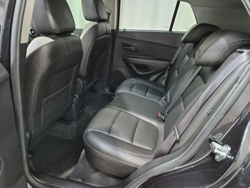 Used 2016 Chevrolet Trax LTZ w/ Midnight Edition AWD/4WD image 13