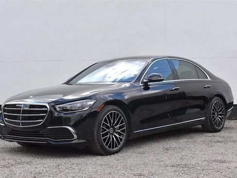 Used 2024 Mercedes-Benz S 500 4MATIC image 9