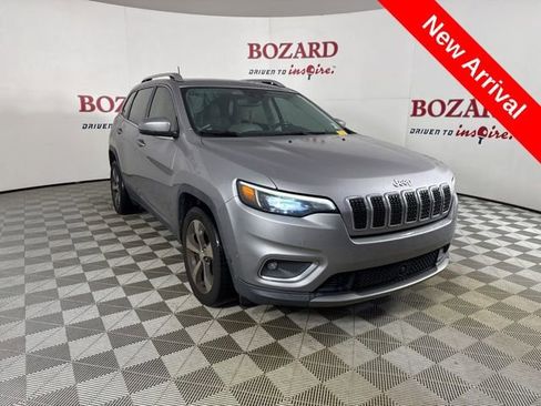 Used 2019 Jeep Cherokee Limited w/ Technology Group image 1