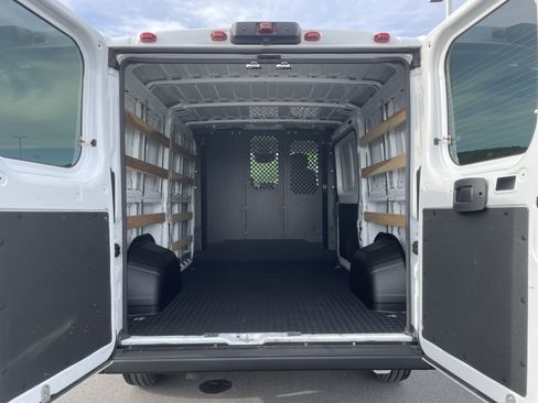 Used 2025 RAM ProMaster 2500 w/ U-Haul Equipment Group FWD image 5