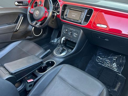 Used 2013 Volkswagen Beetle 2.5 image 27