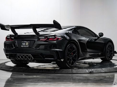 Used 2026 Chevrolet Corvette ZR1 w/ ZR1 Carbon Fiber Aero Package RWD image 23